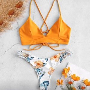🦋SOLD🦋Yellow Floral Bikini Set